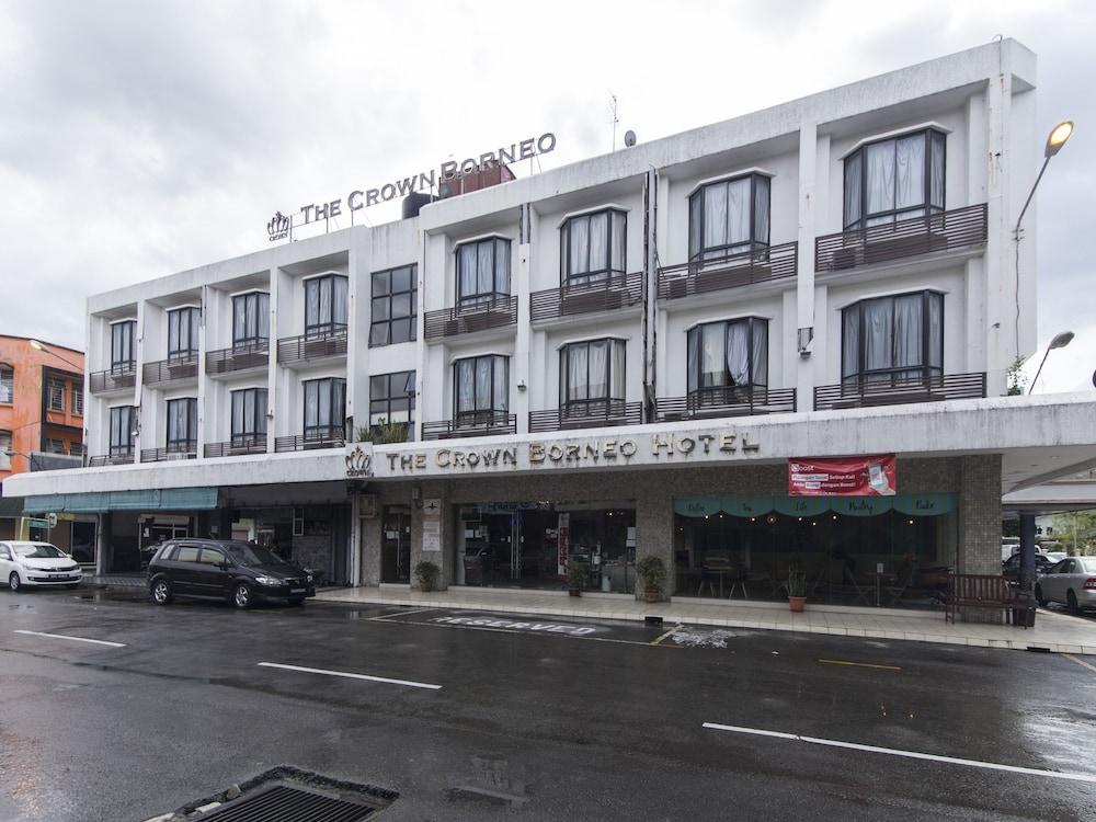 婆罗皇冠酒店 亞庇 外观 照片